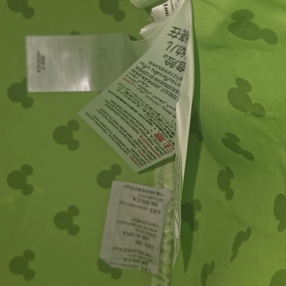 Backpack - Picture 3 of 4